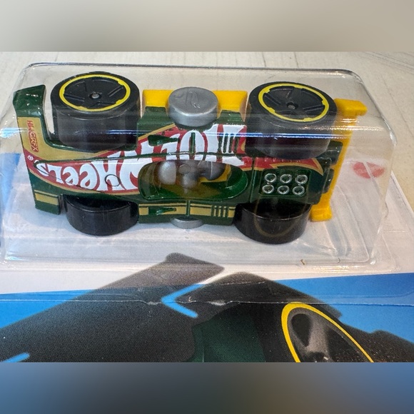 Hot Wheels - Celebration Racers 6/10 - Flippin Fast 2024 Special Feature 103/250 - Picture 6 of 8